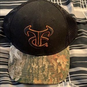 Camo hat